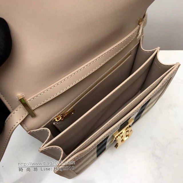 Burberry專櫃新款女包 巴寶莉TB專屬標識小號鎖扣包肩背斜背女包  db1134
